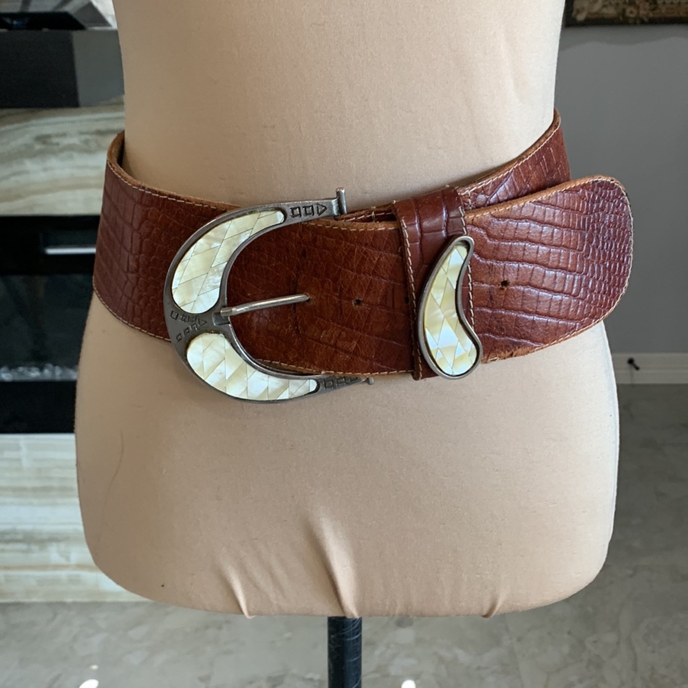 Aviator By Adelfio Made in Italy Brown Leather Belt with Mother of Pearl Size 80